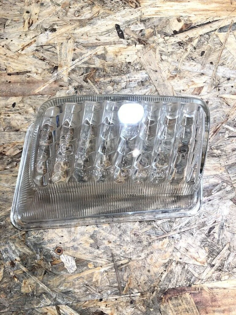 Original GM Opel Kadett E Nebelscheinwerfer Glas Hella *NEU* - General Motors