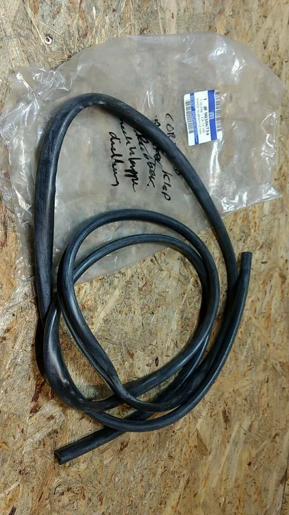 Original GM Opel Heckklappendichtung Corsa B NEU - General Motors