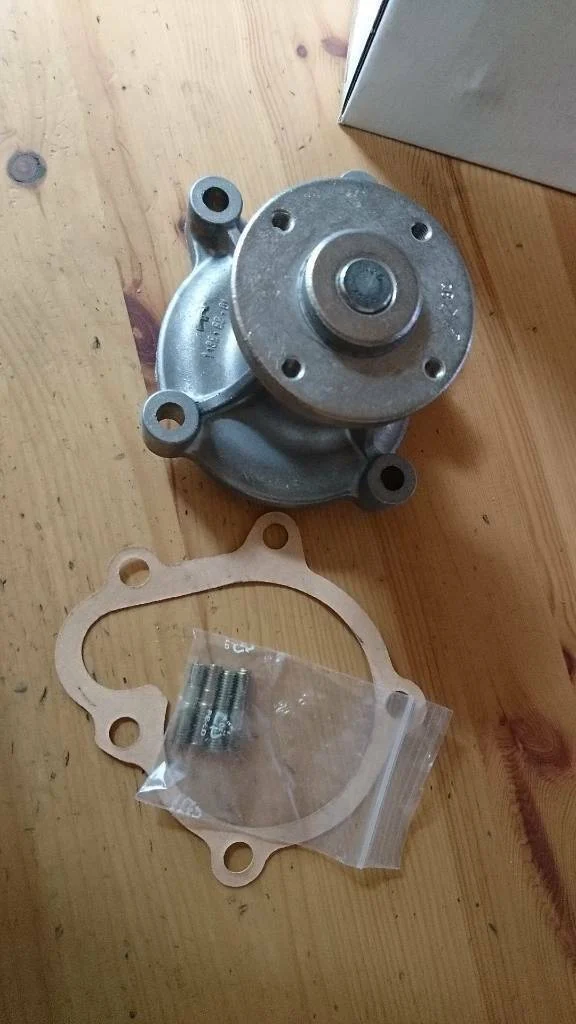 Corsa a corsa b tigra a kadett e wasserpumpe neu original gm - General Motors